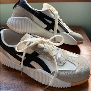 Onitsuka Tiger by Asics Women's Sneakers - Black and Cream